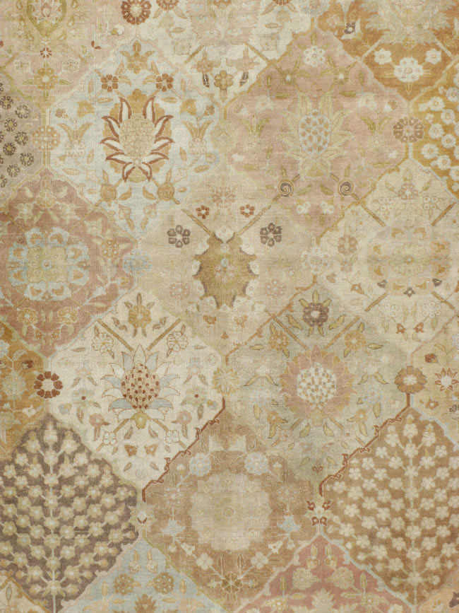 Antique Persian Tabriz Carpet, No.22010 - Galerie Shabab