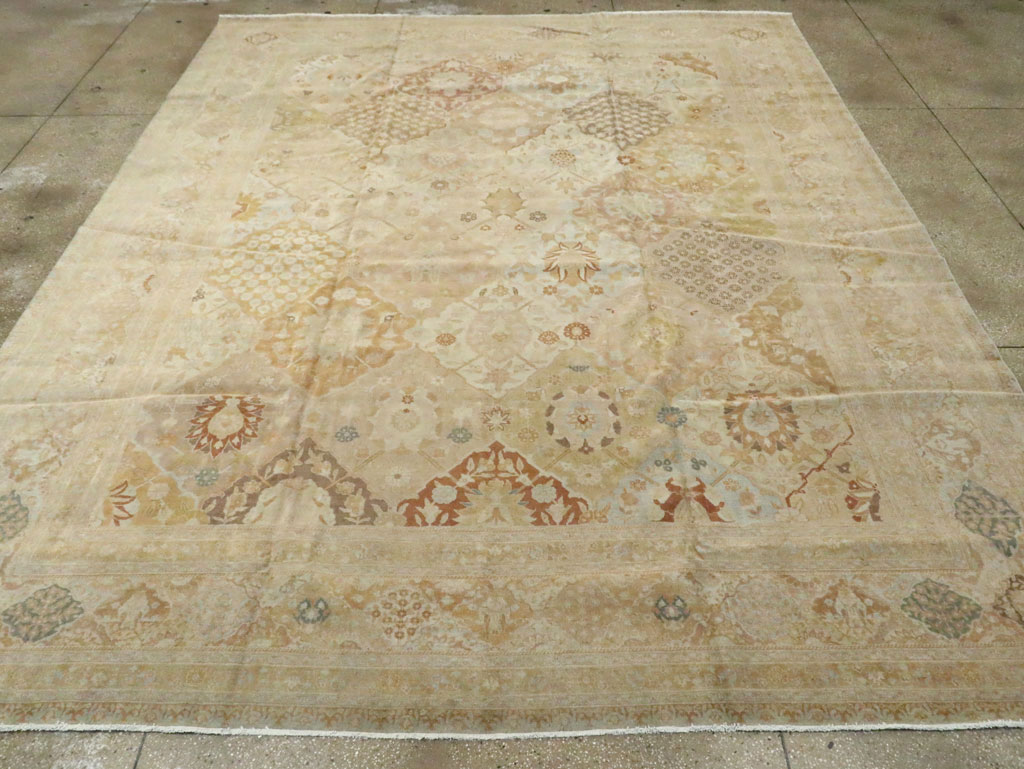 Antique Persian Tabriz Carpet, No.22010 - Galerie Shabab