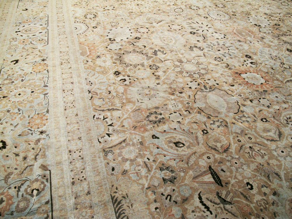 Antique Persian Tabriz Carpet, No.22016 - Galerie Shabab