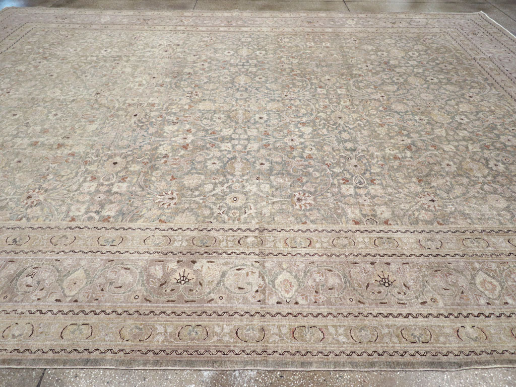 Antique Persian Tabriz Large Carpet, No.22017 - Galerie Shabab