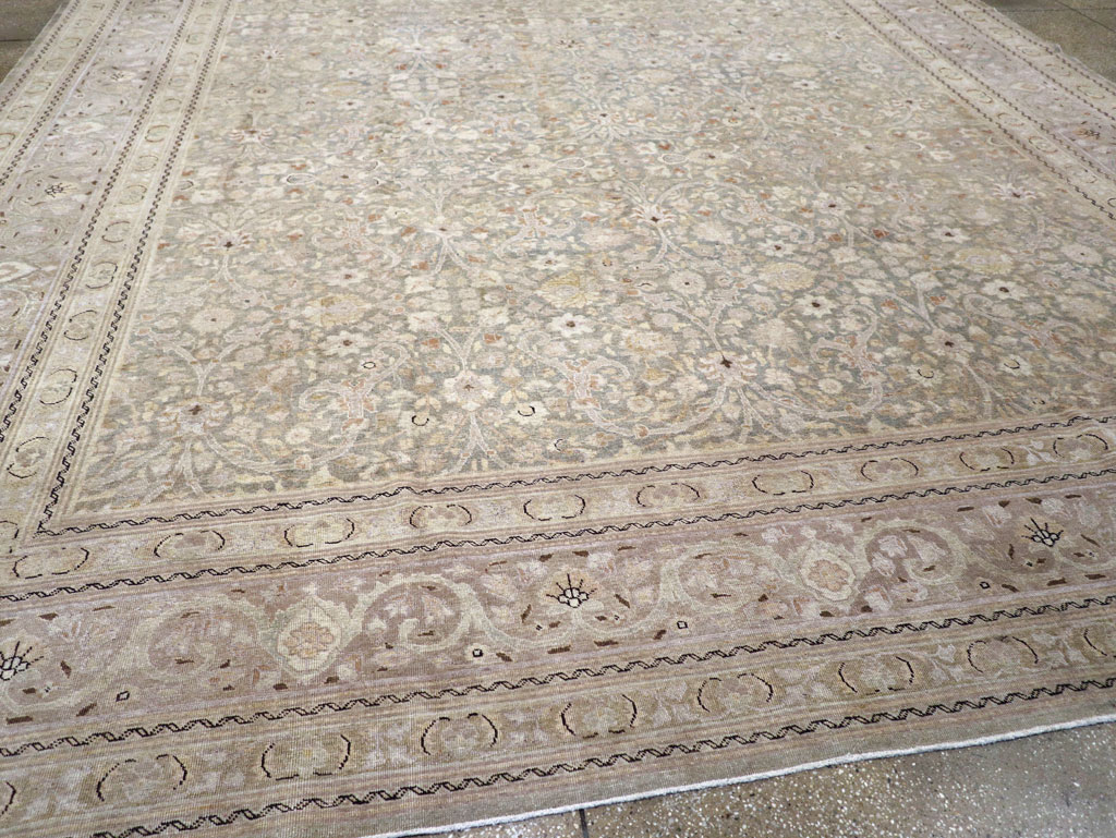 Antique Persian Tabriz Large Carpet, No.22017 - Galerie Shabab