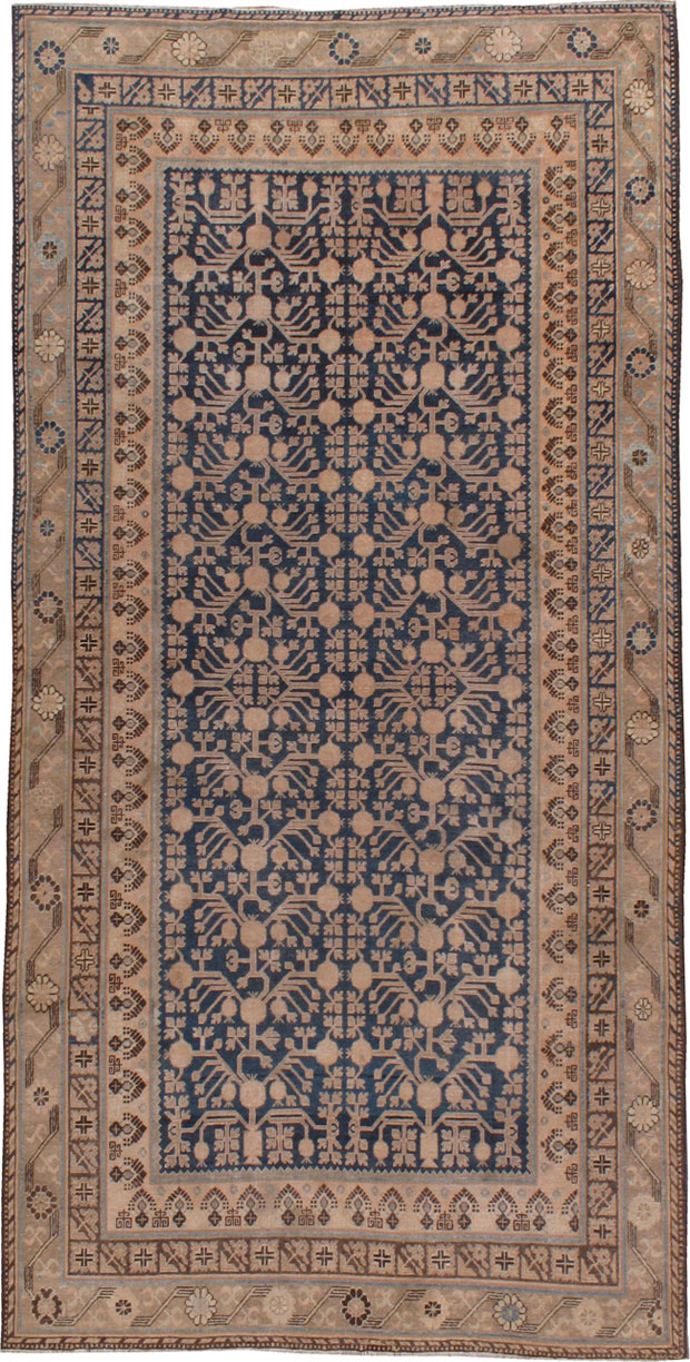 Antique East Turkestan Khotan Carpet, No.22027 - Galerie Shabab