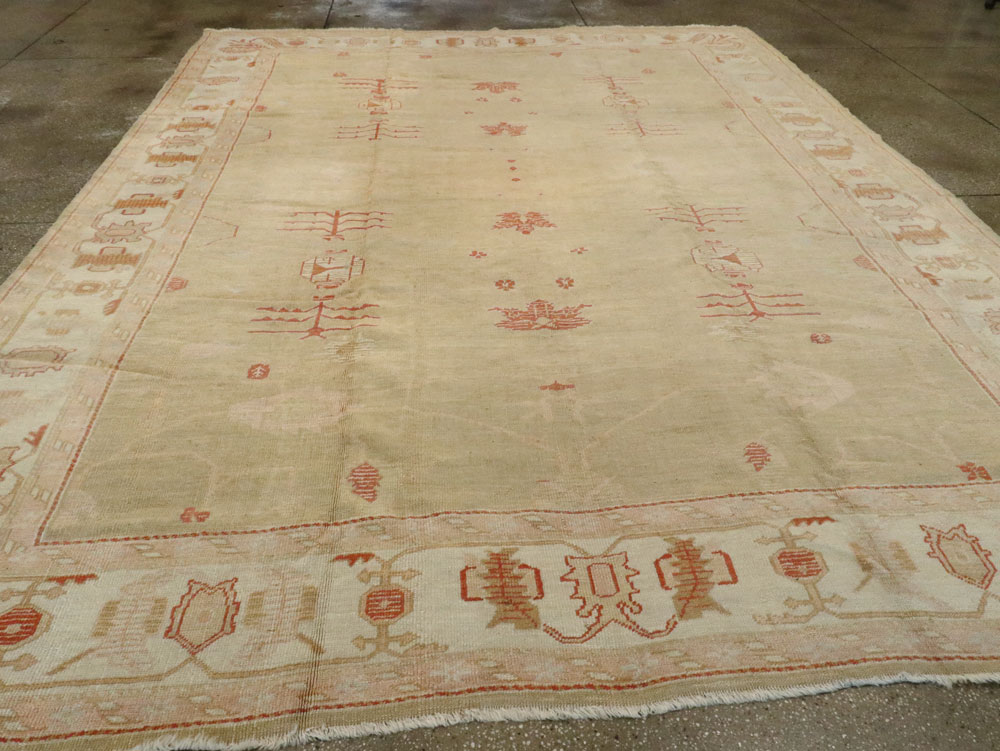 Antique Turkish Oushak Carpet, No.22033 - Galerie Shabab