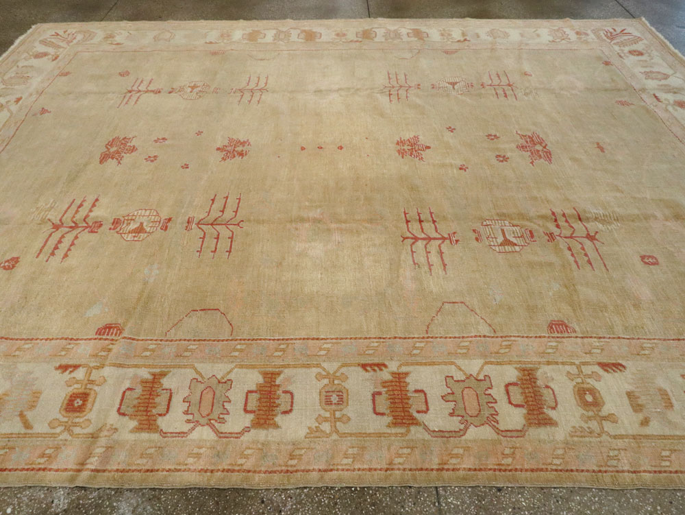 Antique Turkish Oushak Carpet, No.22033 - Galerie Shabab