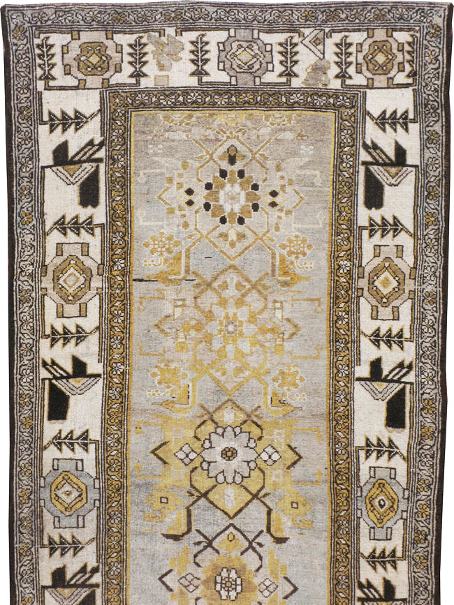 Vintage Persian Malayer Runner, No.22037 - Galerie Shabab
