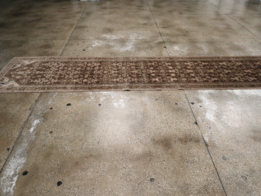 Vintage Persian Malayer Runner, No.22046 - Galerie Shabab
