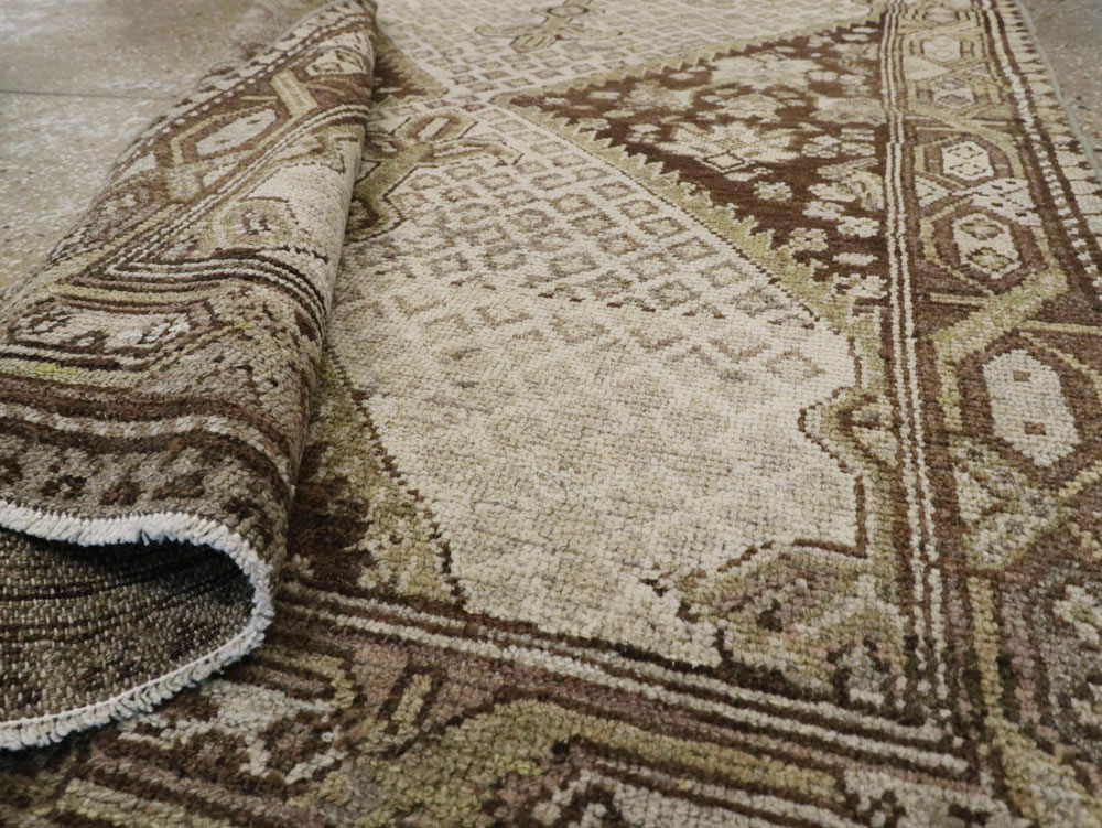 Antique Persian Malayer Rug, No.22059 - Galerie Shabab