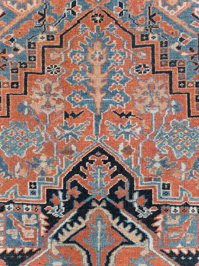 Antique Persian Heriz Carpet, No.22062 - Galerie Shabab