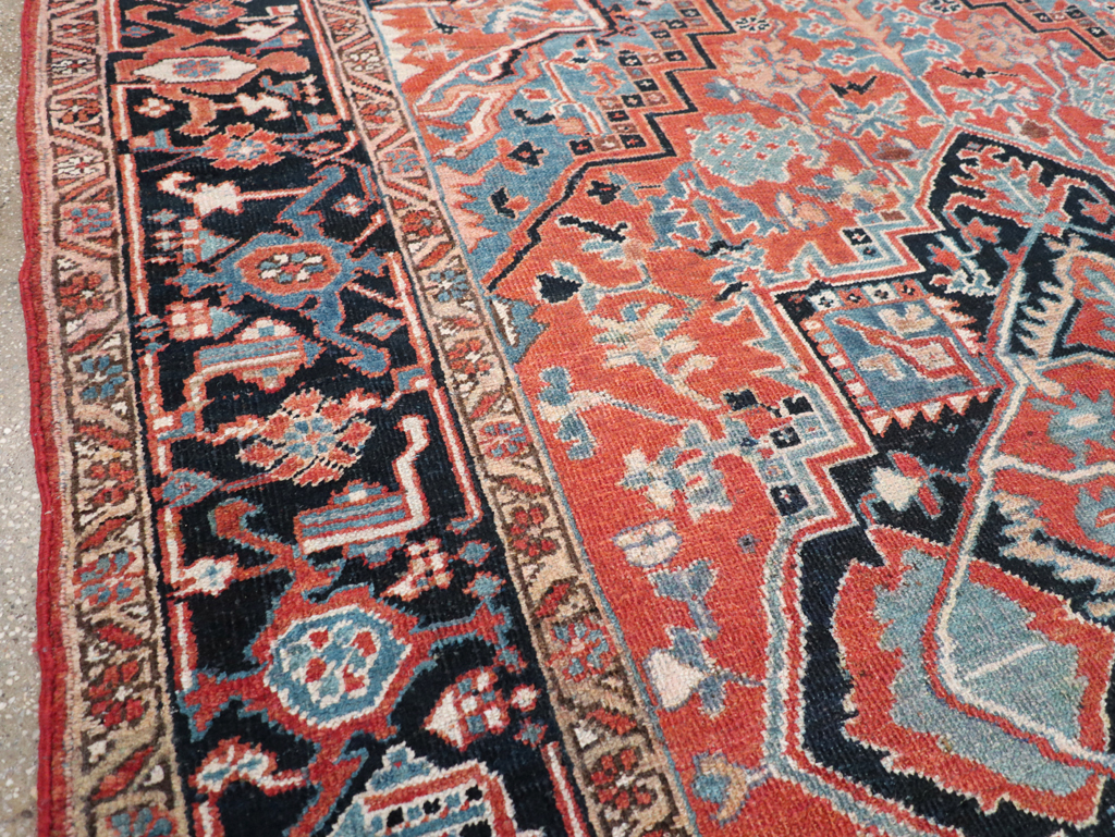 Antique Persian Heriz Carpet, No.22062 - Galerie Shabab