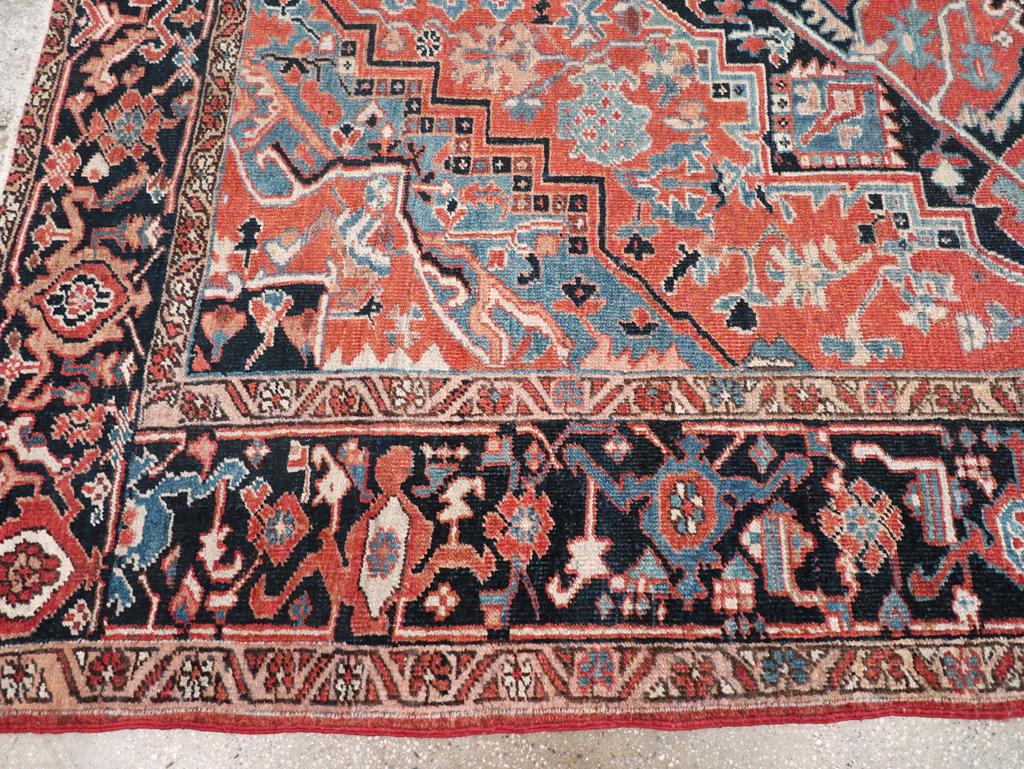 Antique Persian Heriz Carpet, No.22062 - Galerie Shabab