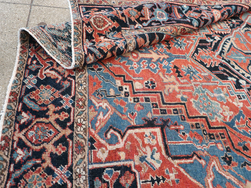 Antique Persian Heriz Carpet, No.22062 - Galerie Shabab
