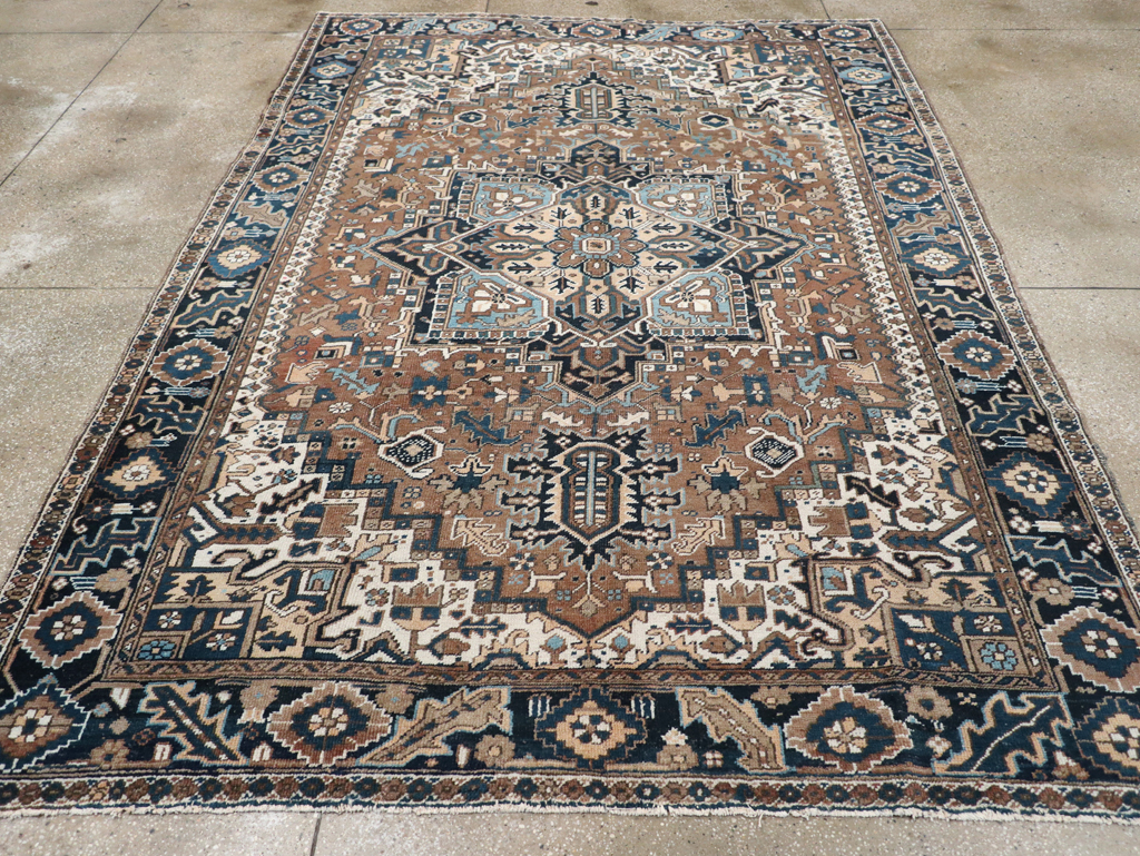 Vintage Persian Heriz Carpet, No.22064 - Galerie Shabab