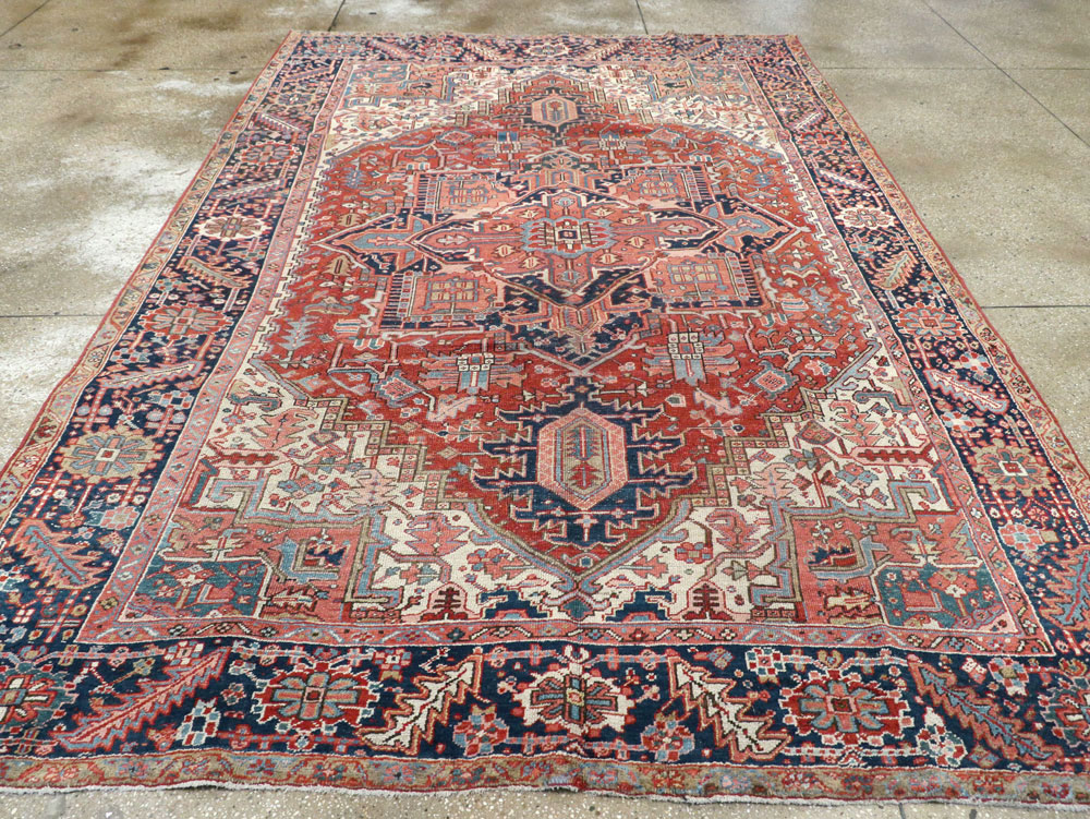 Vintage Persian Heriz Carpet, No.22066 - Galerie Shabab