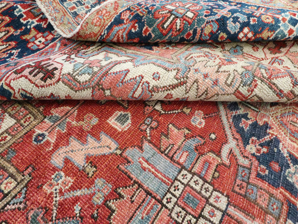 Vintage Persian Heriz Carpet, No.22066 - Galerie Shabab
