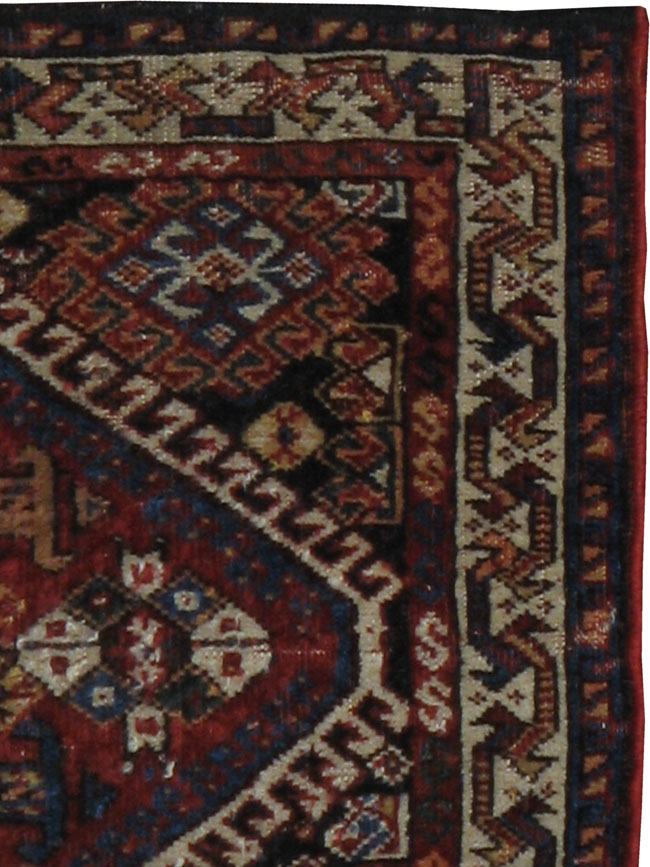 Antique Persian Qashqai Rug, No.22076 - Galerie Shabab