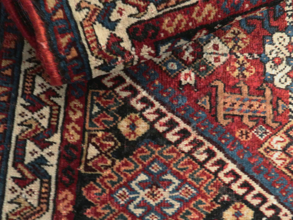 Antique Persian Qashqai Rug, No.22076 - Galerie Shabab