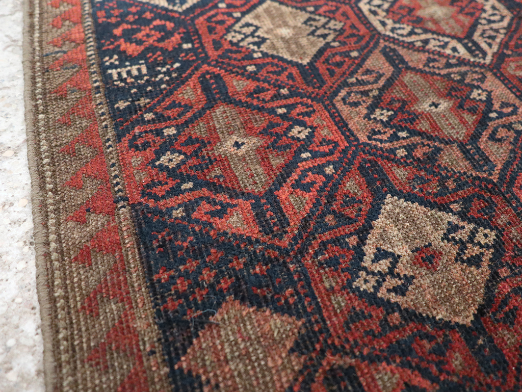 Antique Persian Baluch Throw Rug, No.22078 - Galerie Shabab