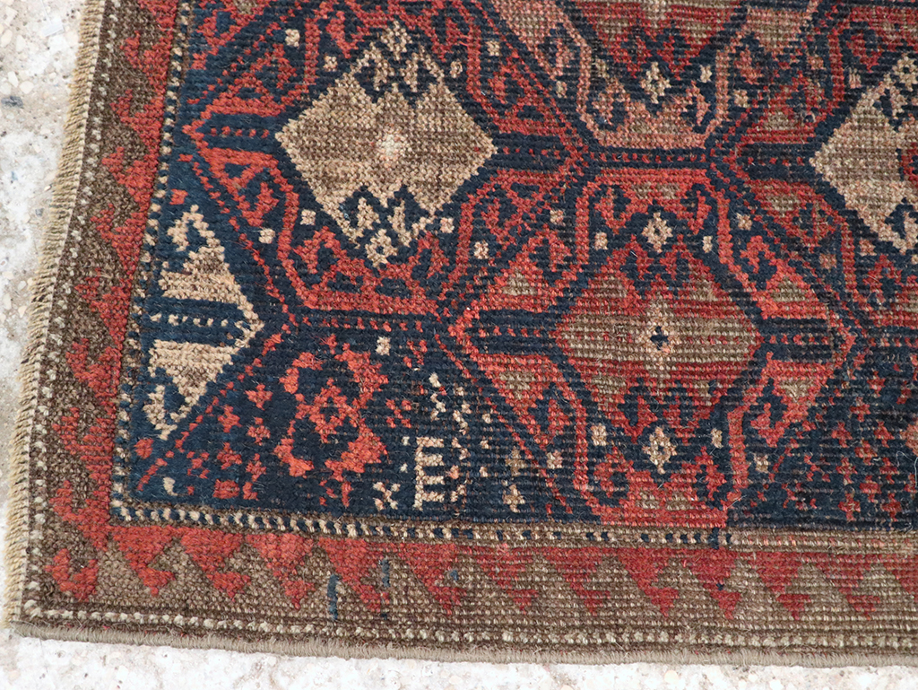 Antique Persian Baluch Throw Rug, No.22078 - Galerie Shabab