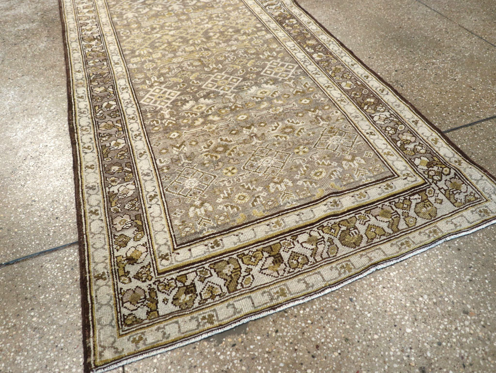 Vintage Persian Kurdish Runner, No.22080 - Galerie Shabab