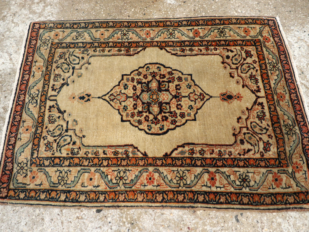 Antique Persian Tabriz Hagi Jalili Rug, No.22081 - Galerie Shabab