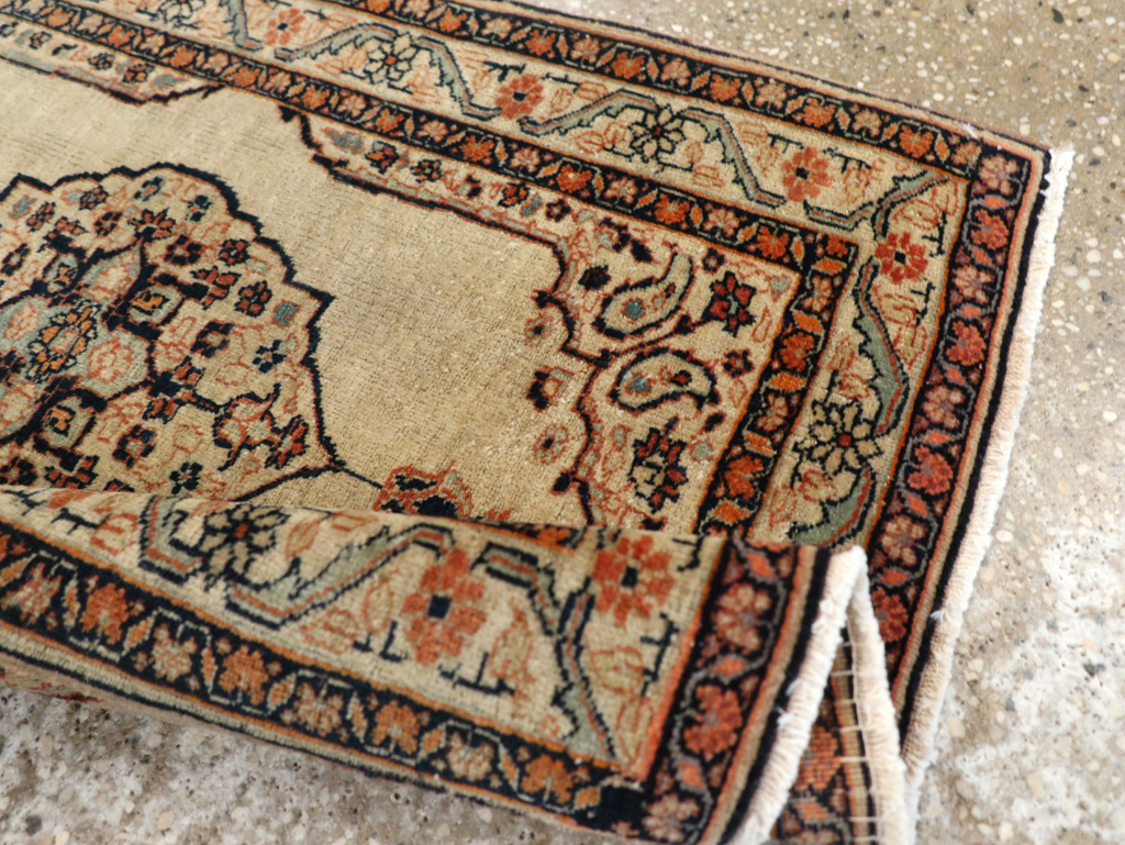 Antique Persian Tabriz Hagi Jalili Rug, No.22081 - Galerie Shabab