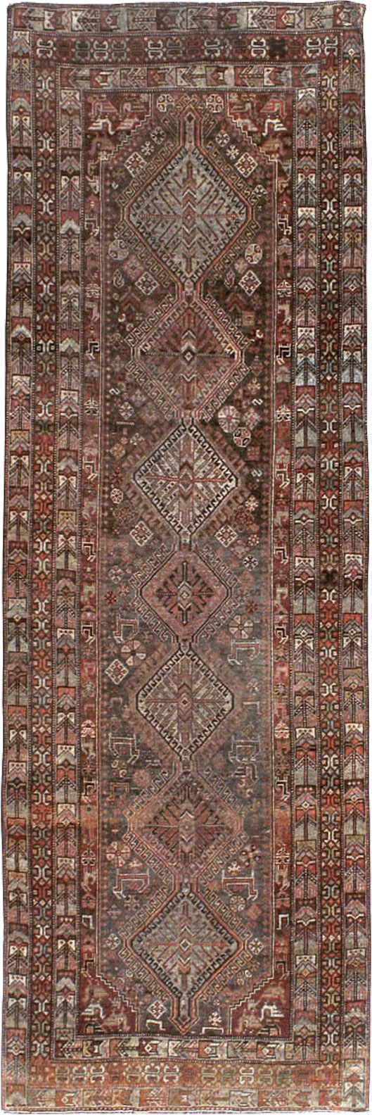 Vintage Persian Shiraz Runner, No.22093 - Galerie Shabab