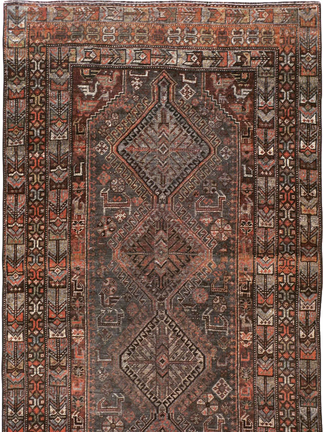 Vintage Persian Shiraz Runner, No.22093 - Galerie Shabab