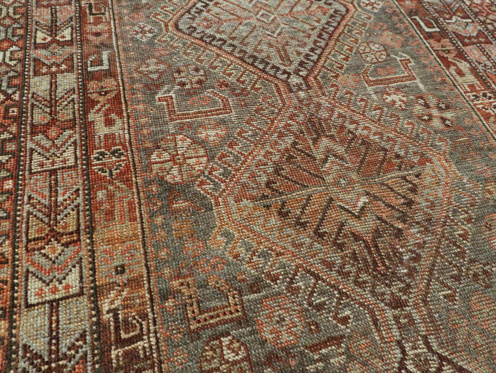 Vintage Persian Shiraz Runner, No.22093 - Galerie Shabab