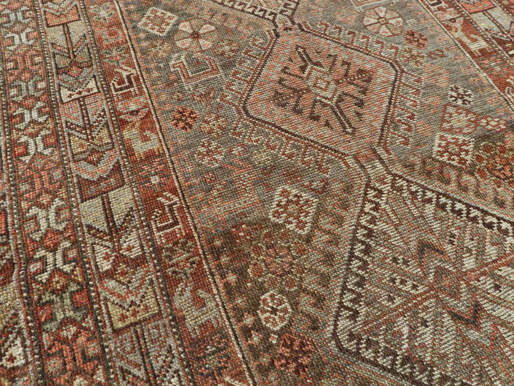 Vintage Persian Shiraz Runner, No.22093 - Galerie Shabab