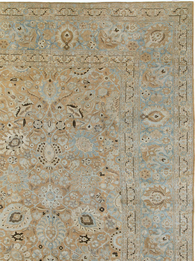 Antique Persian Tabriz Carpet, No.22094 - Galerie Shabab