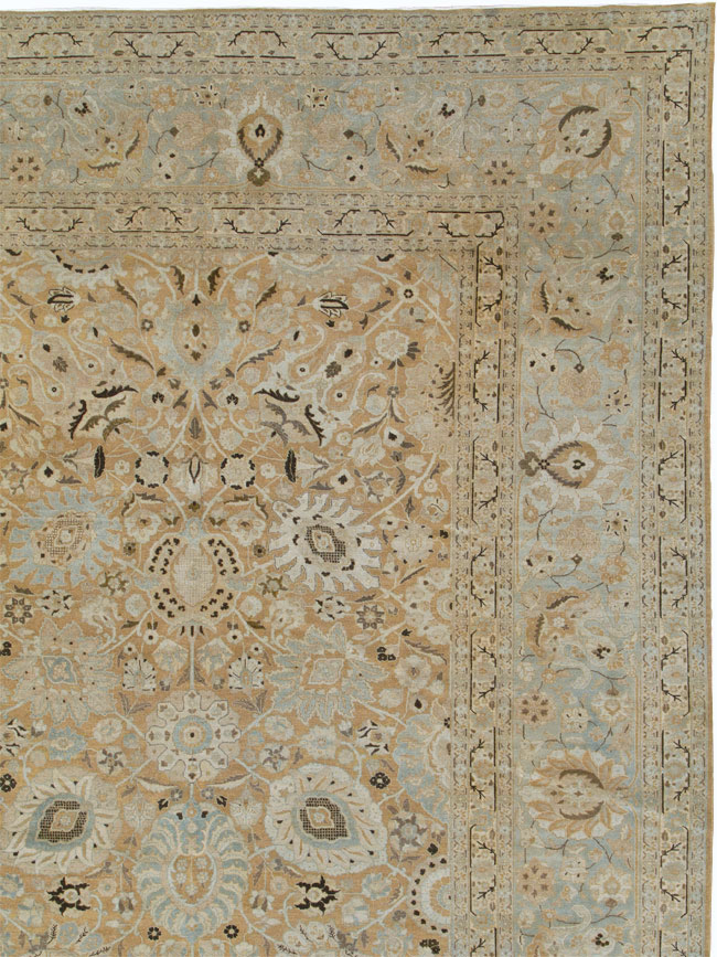 Antique Persian Tabriz Carpet, No.22094 - Galerie Shabab
