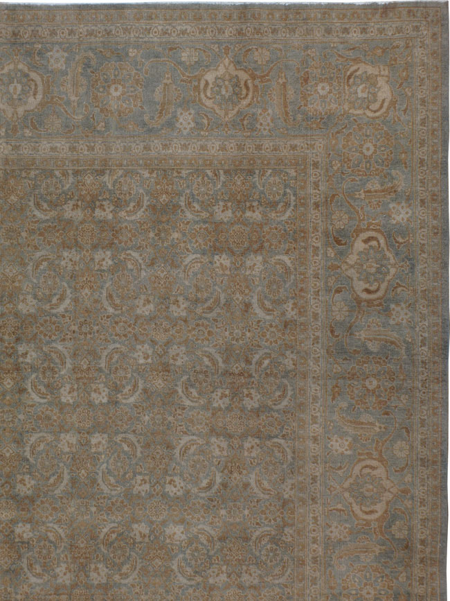 Antique Tabirz Carpet, No.22095 - Galerie Shabab