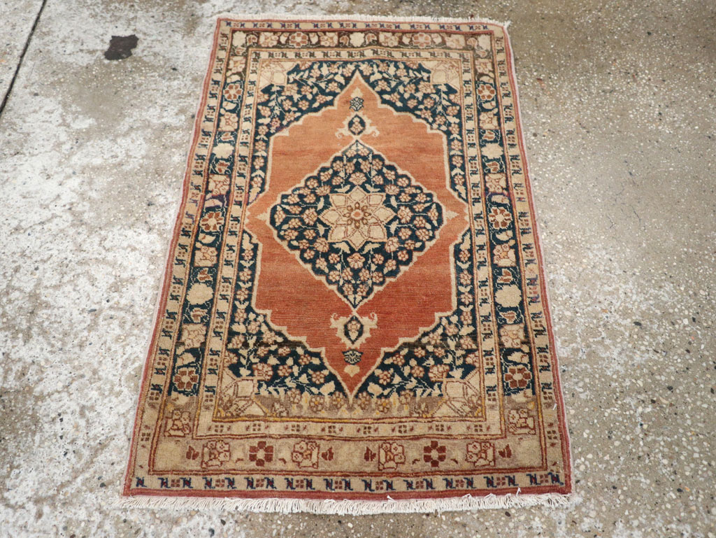 Antique Persian Tabriz Throw Rug, No.22097 - Galerie Shabab