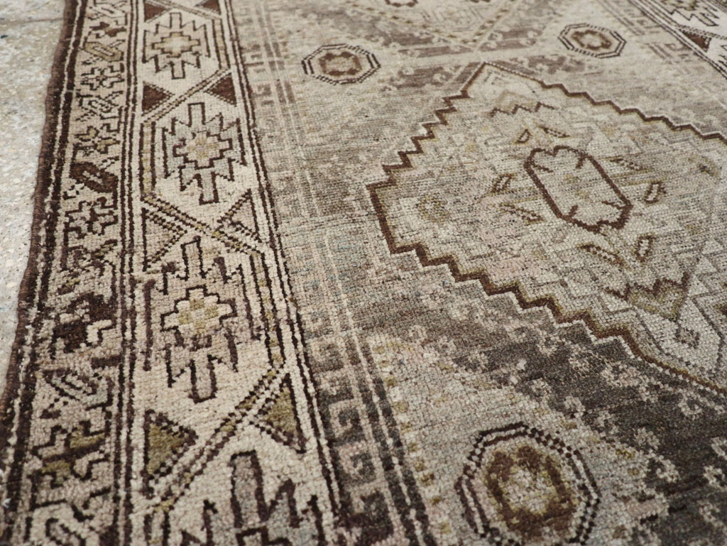 Vintage Persian Kurdish Rug, No.22098 - Galerie Shabab