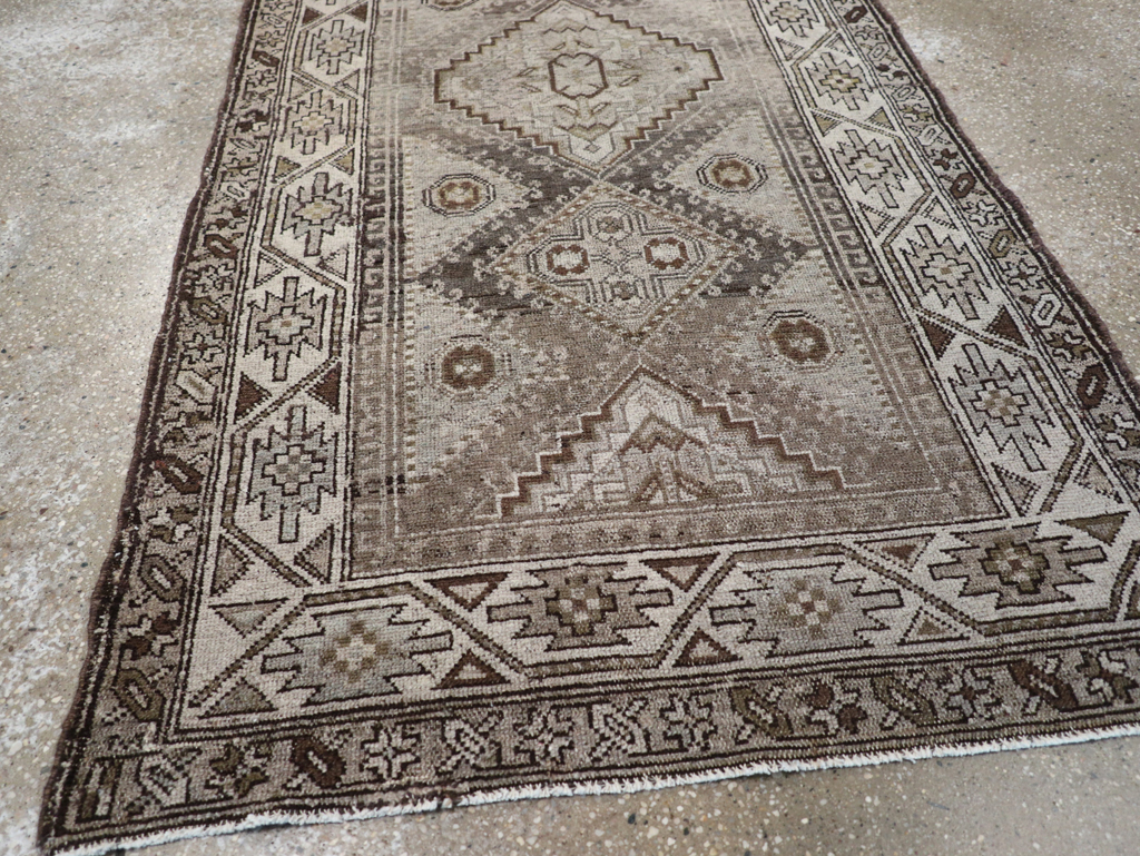 Vintage Persian Kurdish Rug, No.22098 - Galerie Shabab