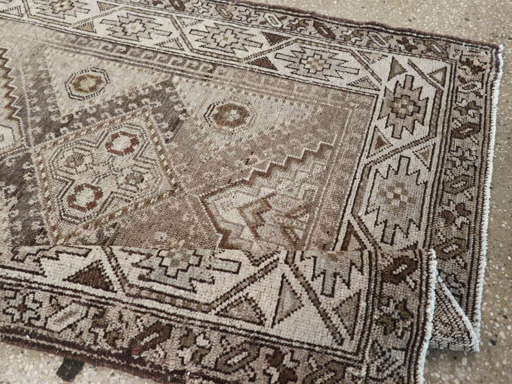 Vintage Persian Kurdish Rug, No.22098 - Galerie Shabab