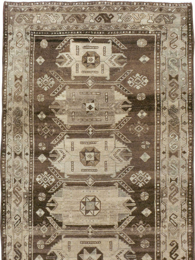 Vintage Persian Malayer Runner, No.22109 - Galerie Shabab