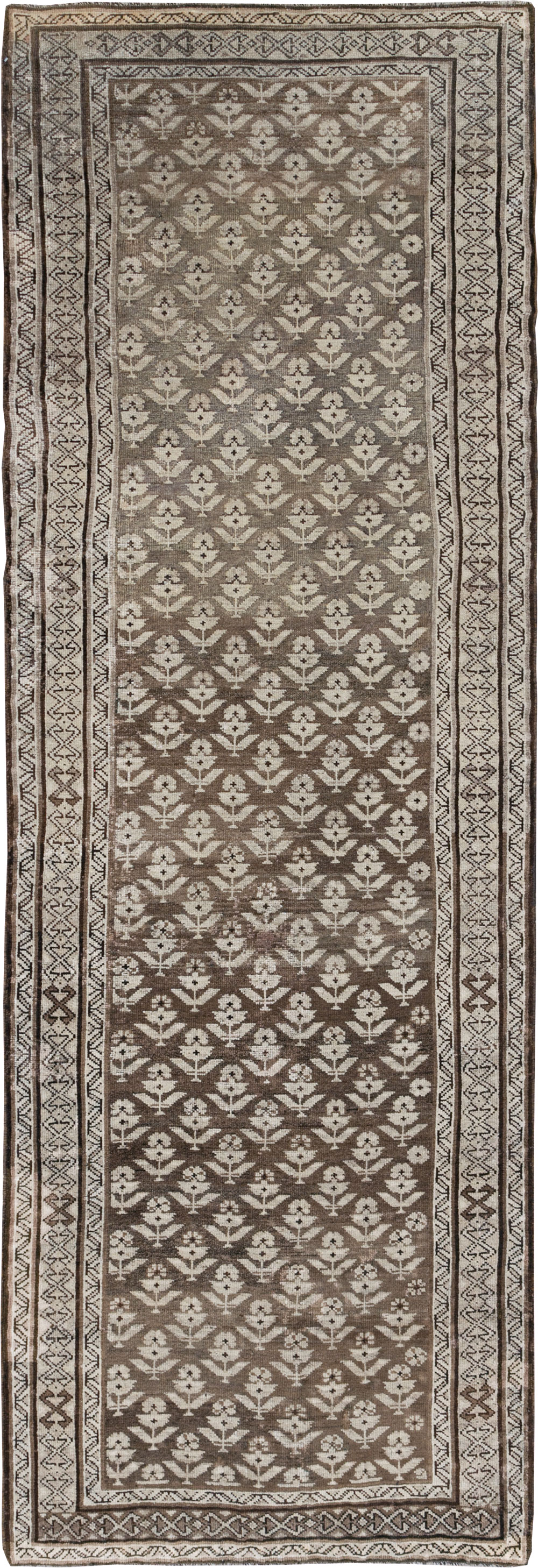 Vintage Persian Kurdish Runner, No.22128 - Galerie Shabab
