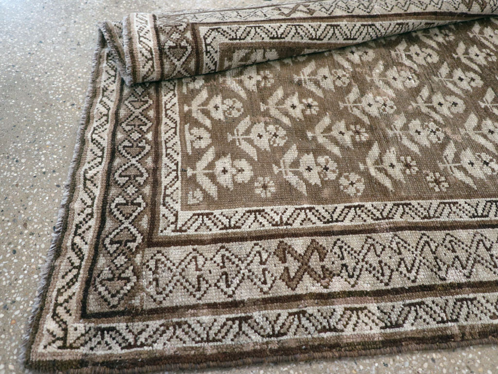 Vintage Persian Kurdish Runner, No.22128 - Galerie Shabab