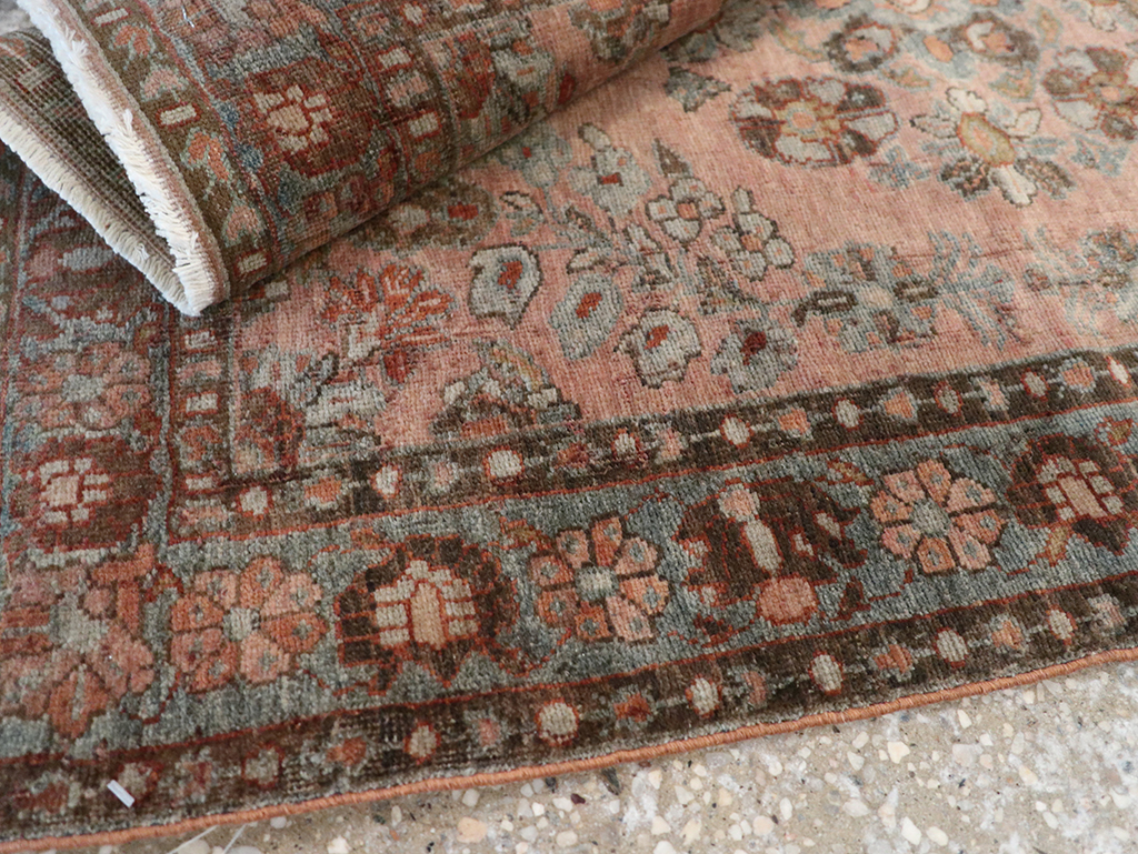 Antique Persian Sarouk Throw Rug, No.22136 - Galerie Shabab