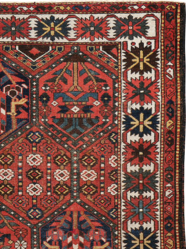 Vintage Persian Bakhtiari Rug, No.22139 - Galerie Shabab