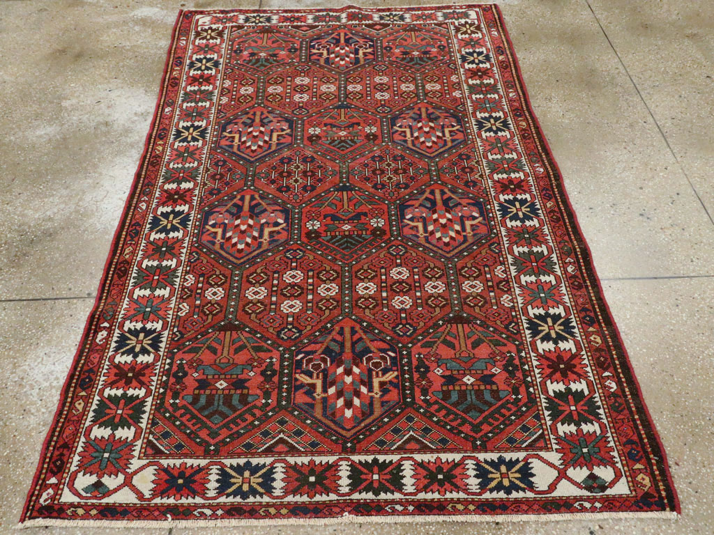 Vintage Persian Bakhtiari Rug, No.22139 - Galerie Shabab