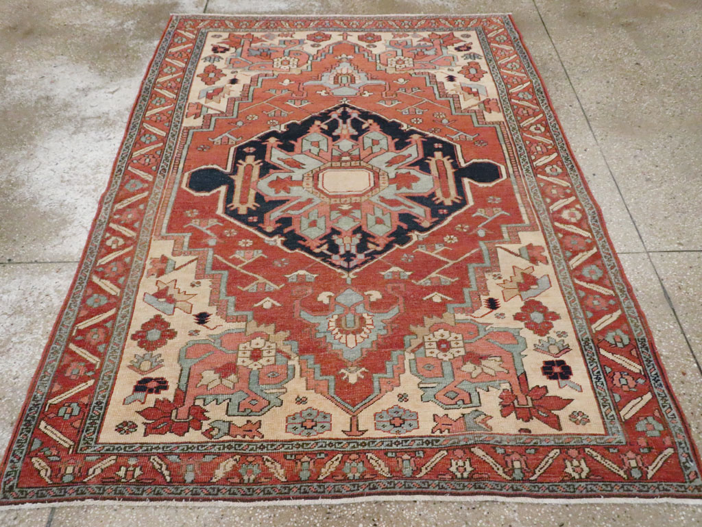 Antique Persian Heriz Rug, No.22140 - Galerie Shabab