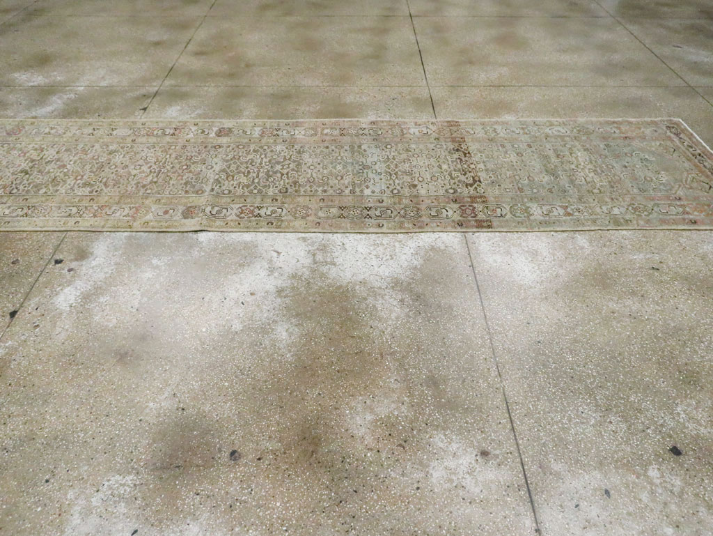 Vintage Persian Malayer Runner, No.22147 - Galerie Shabab