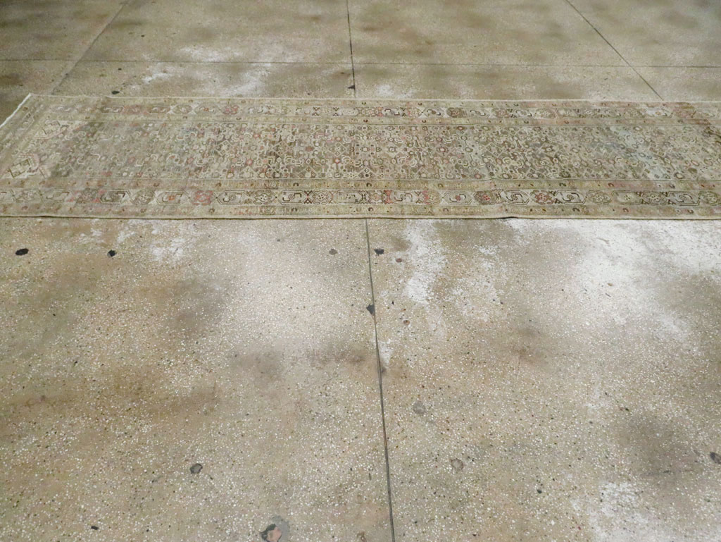 Vintage Persian Malayer Runner, No.22147 - Galerie Shabab