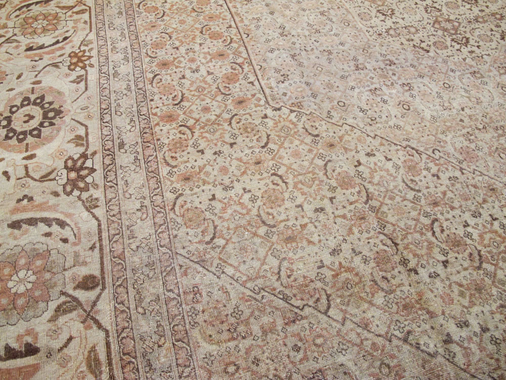 Antique Persian Tabriz Carpet, No.22148 - Galerie Shabab