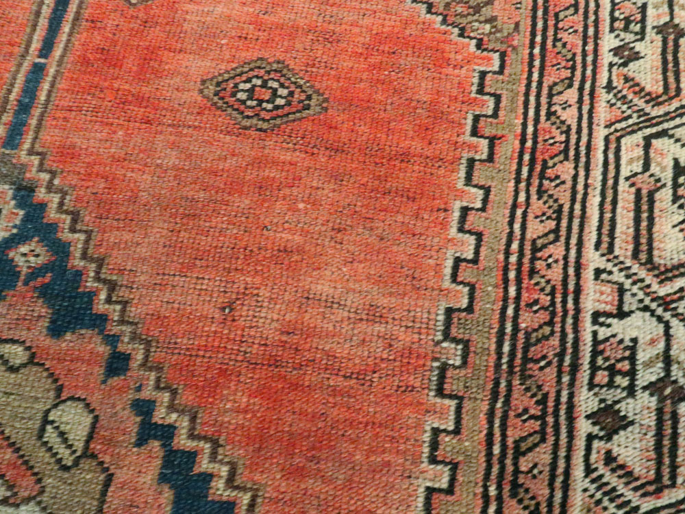 Antique Persian Kurdish Rug, No.22162 - Galerie Shabab