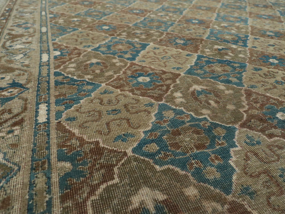 Vintage Indian Lahore Carpet, No.22166 - Galerie Shabab