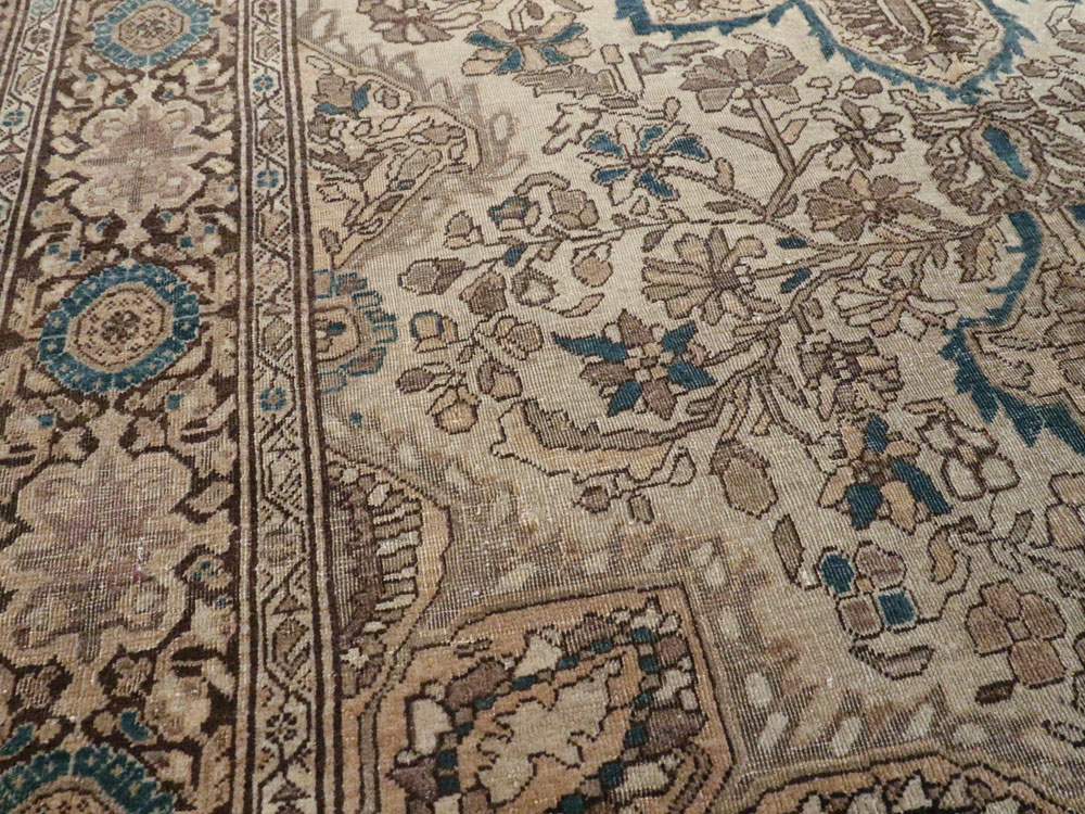 Antique Persian Sarouk Fereghan Rug, No.22169 - Galerie Shabab