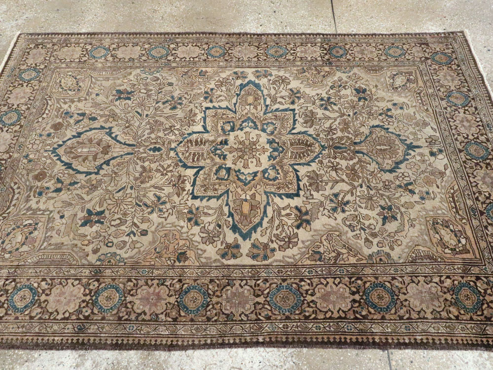 Antique Persian Sarouk Fereghan Rug, No.22169 - Galerie Shabab
